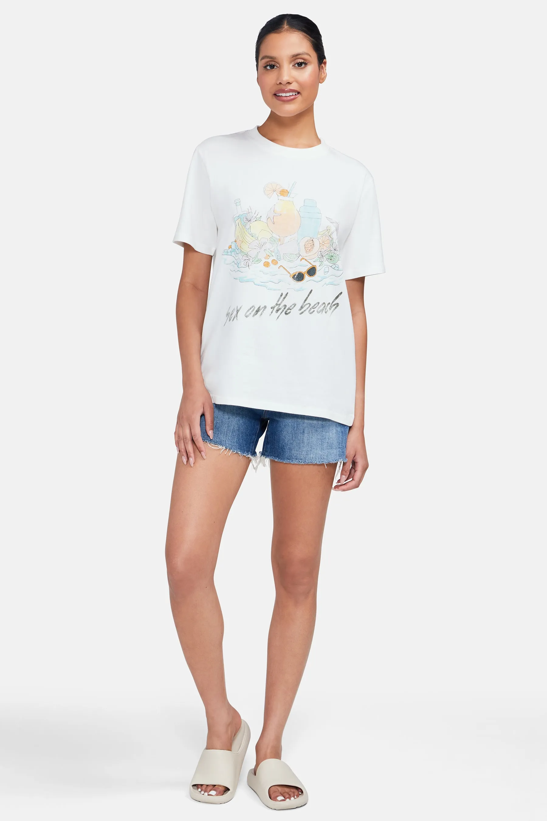 Beach Drinks Ryan Tee | Clean White