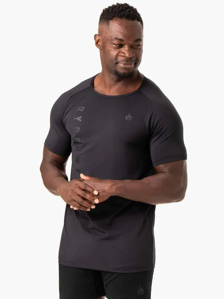 ENDURANCE T-SHIRT BLACK