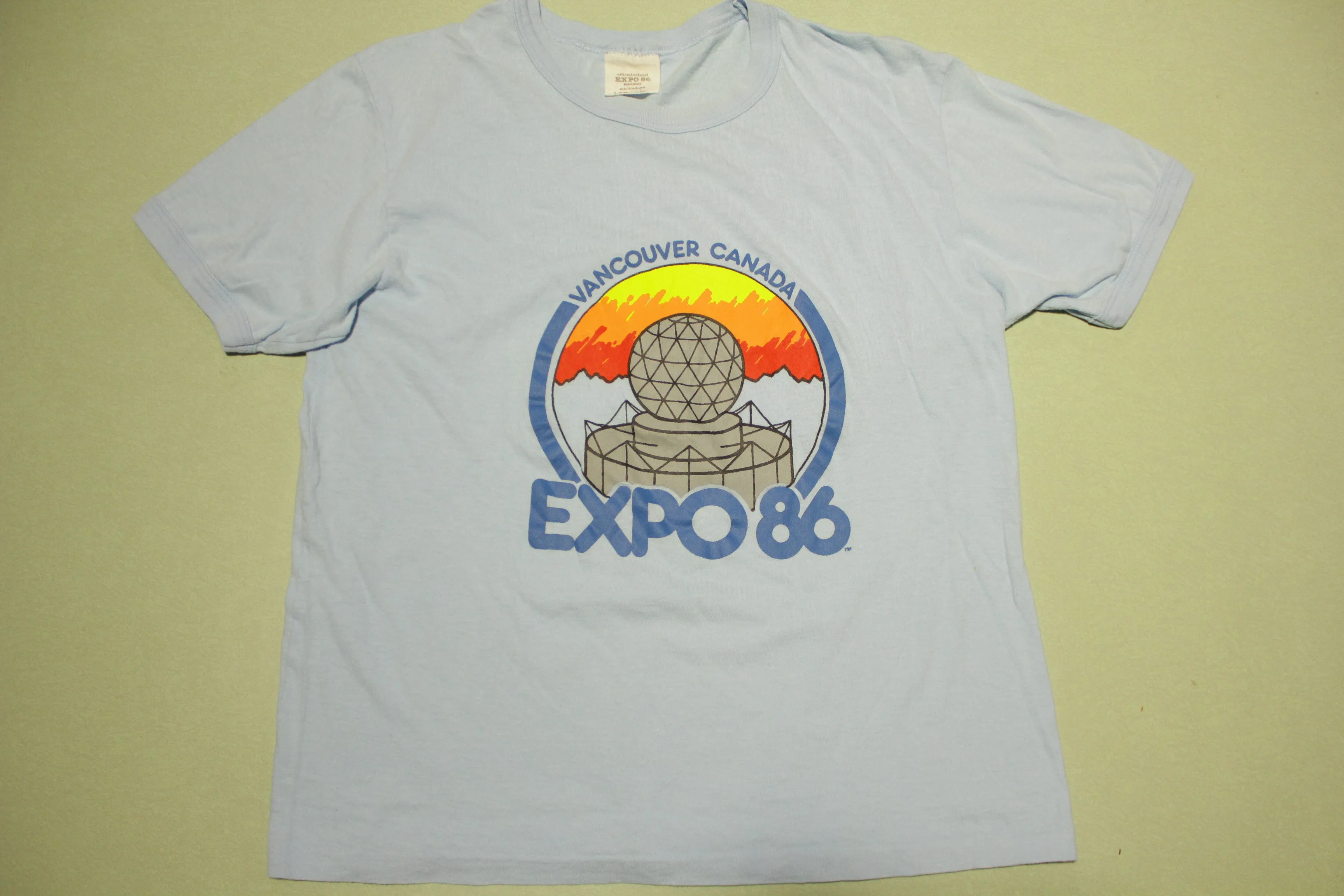 Expo 86 Vancouver Canada  Vintage 80's 1986 Worlds Fair T-Shirt