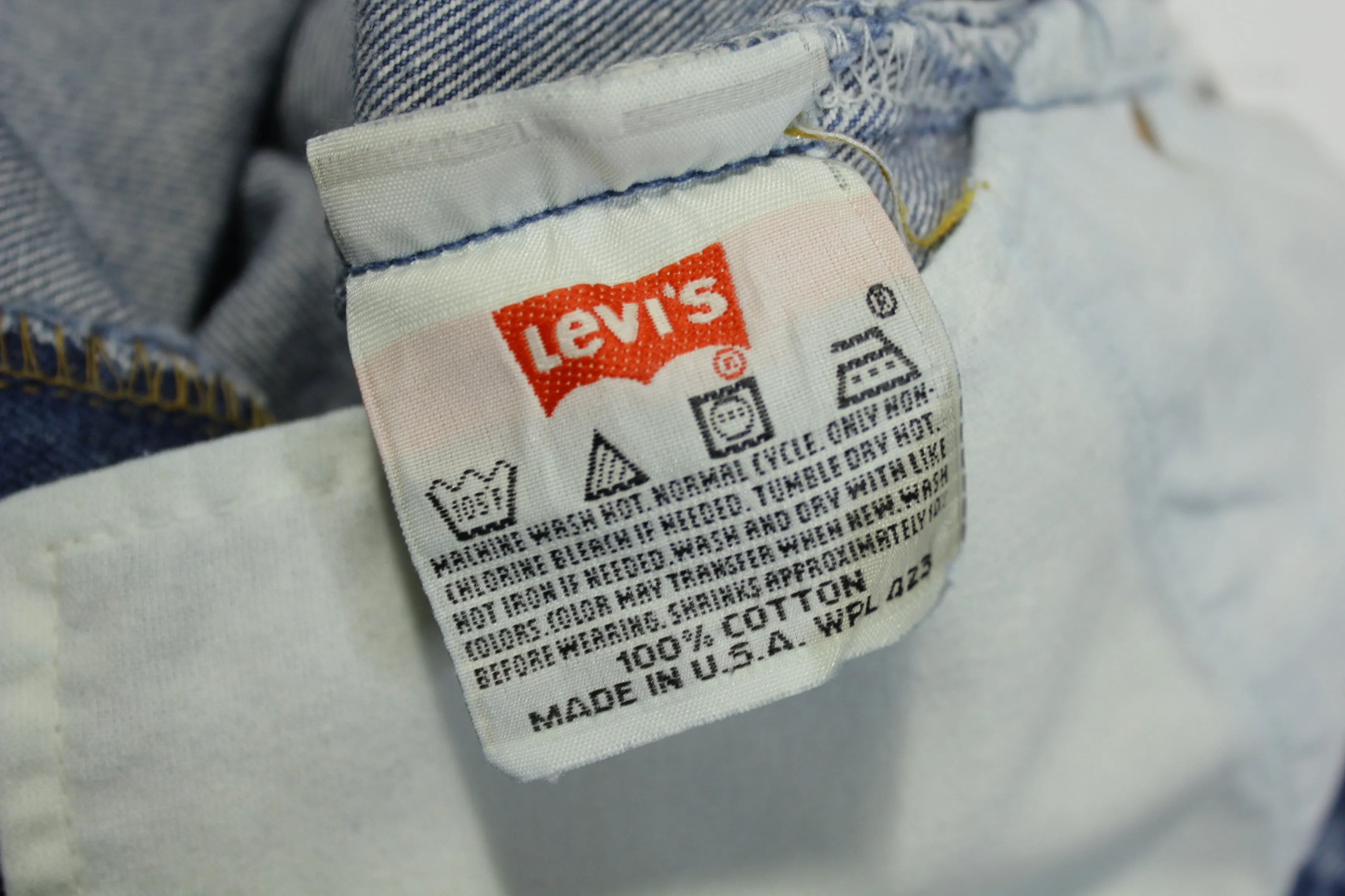 Levis 501xx Vintage 90's Made in USA Denim Blue Jeans