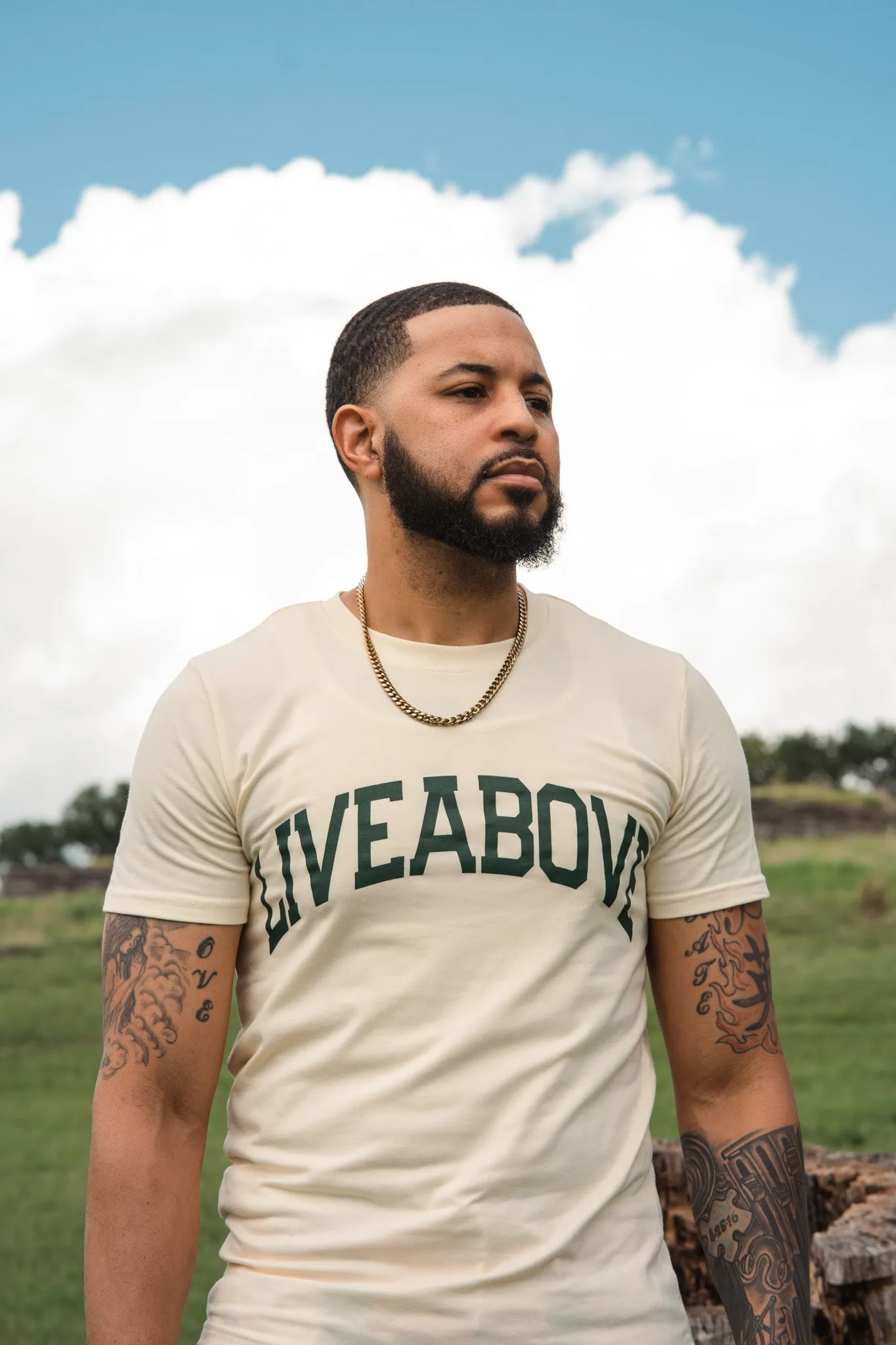 Live Above Arch Tshirt- Cream/Forest Green