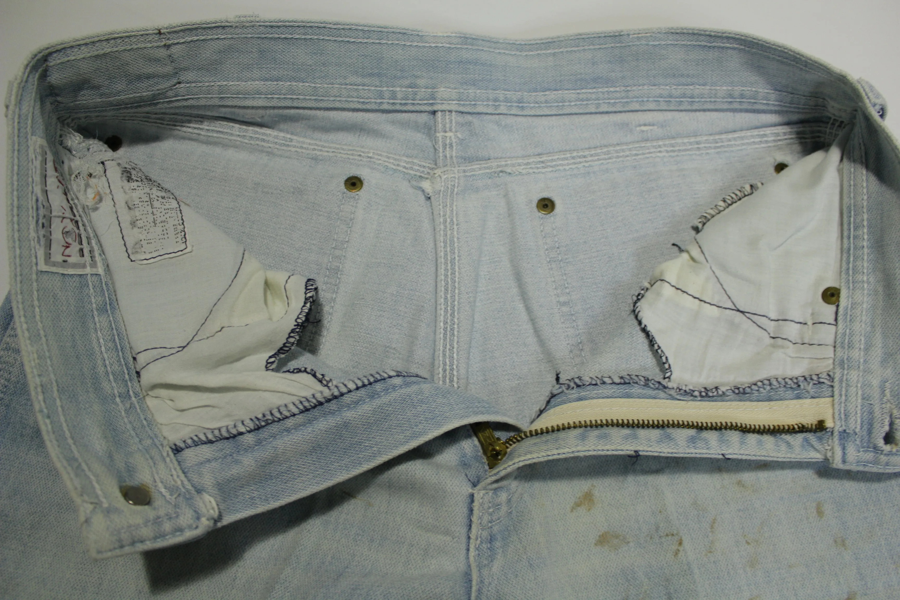 Normandee Vintage 80's Light Wash Distressed Denim Blue Jeans